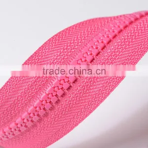 #5 Molded Plastic Separating Zippers for Jackets thumbnail-3