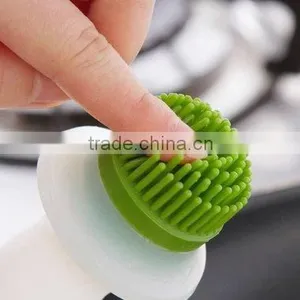 KH Quick Delivery Time Non-toxic Brush With Oil Dispenser thumbnail-3