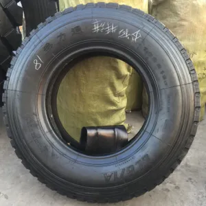 700R16 Truck Tyre thumbnail-3