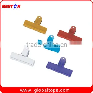 Plastic Clip thumbnail-1