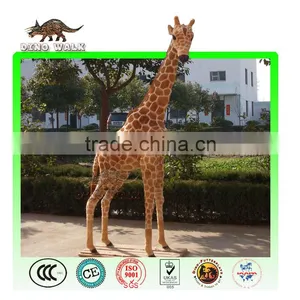 Lifesize Animatronic Giraffe thumbnail-1