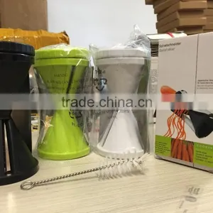 Hot Selling Spiral Slicer Stainless Steel Spiral Grater Julienne Spiral Slicer thumbnail-1