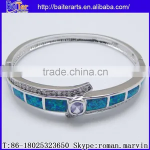 Wholesale Fashion Women's Synethic Blue Fire Opal Bangle thumbnail-2