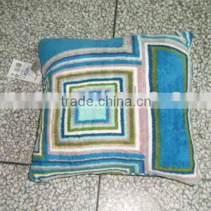 Hot Selling and Fashionable Polar Fleece Cushion thumbnail-1