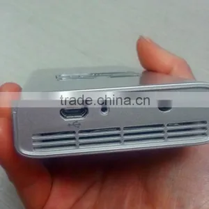 Full HD Wifi Android Mini SMART PICO PROJECTOR thumbnail-5