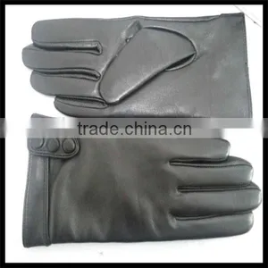 Factory Directly Sale Black Leather Gloves Price thumbnail-3