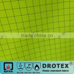High-Quality Woven 100% Polyester 300D Functional Water-resistant Frid Fabric for Rainwear thumbnail-1