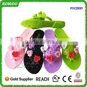 Fashion Beautiful Flat Jelly Shoes With Blooming Flower Jelly Shoes thumbnail-1
