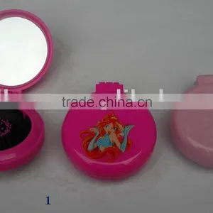 Pocket Mirror and Comb (MR-34) thumbnail-1