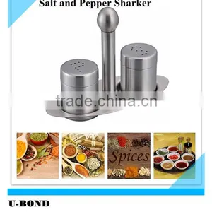 Salt & Paper Shaker thumbnail-1