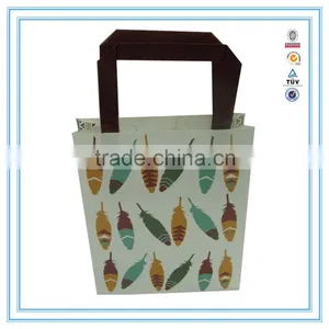 China Manufacturer Customized 100%recycle Paper Bag Gift Shopping Paper Bag Machine Made Production Paper Bag thumbnail-3