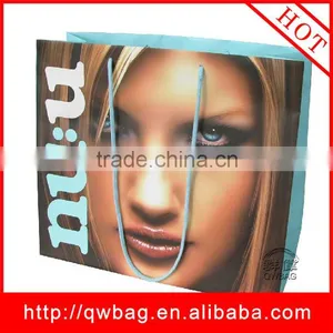 2014 Guangzhou Hot Sell and Cheapest Bamboo Paper Bags as Chrismas Gift thumbnail-1