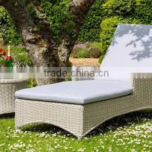 Evergreen Wicker Furniture - Beach Chair Comfortable Design thumbnail-1