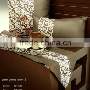 Cushion thumbnail-1