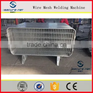 Temporary Steel Predestrian Barricade Traffic Barrier Long Service Life thumbnail-1