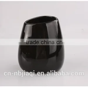 4pcs of Black Bathroom Accessories Set thumbnail-3