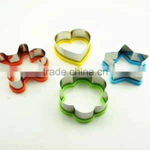 47082 Stainless Steel With Silicone Cover Cookie Cutter thumbnail-2