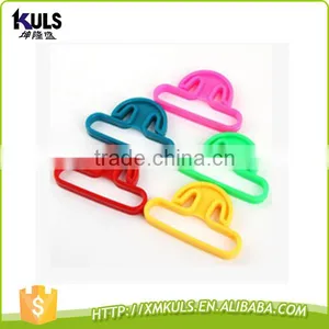 Creative Household Necessities to Mention Plastic Carry Handle for Plastic Bag thumbnail-1