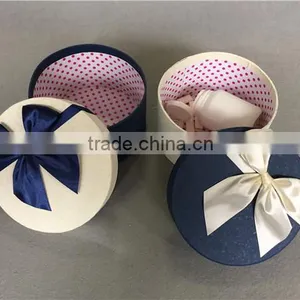 Round Gift Box thumbnail-1