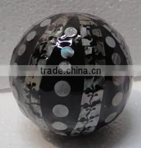 High Quality Best Selling Eco Friendly Black Mother of Pearl Round Decor Ball From Vietnam thumbnail-1