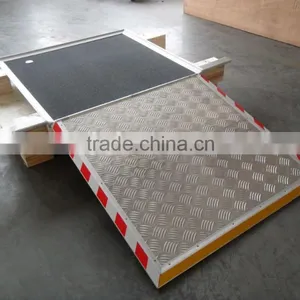 FMWR-1A Manual Wheelchair Ramp thumbnail-4