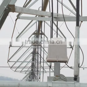 Supply Lateral Move Agricultural Irrigation Equipment With End Spray Sprinkler thumbnail-2