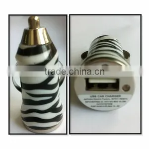 Leopard Print USB Car Charger for IPhone and Samsung thumbnail-1