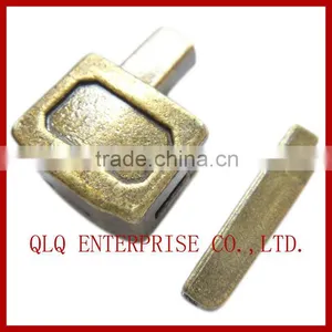 Metal Pin and Box for Zipper thumbnail-1