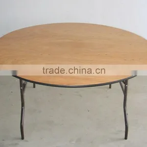 Foldable Banquet Table thumbnail-1