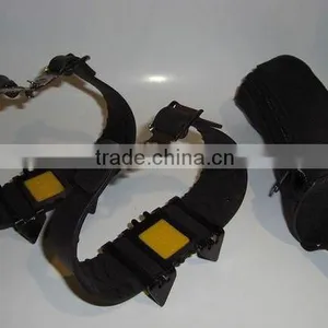 4 Spikers Non-slip Shoes Cover thumbnail-1