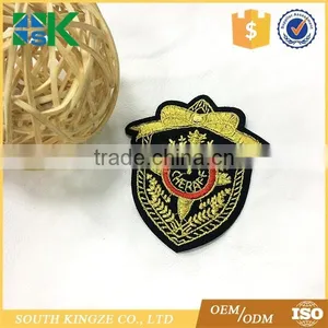 Golden Crown Patch Iron-On Embroidered Head Fabric Elegant Applique thumbnail-2