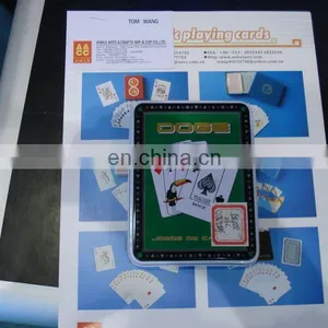 Plastic Playing Cards in Tin Box thumbnail-1