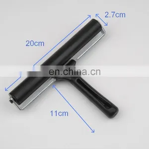 8" Plastic Handle Hard Rubber Brayer thumbnail-4