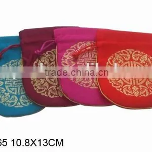 Cheaper Customized Jewelry Packaging Velvet Bag for Diamond Ring Watch Gift Wholesale Promotion B39 to B167 thumbnail-4