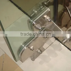 Frameless Glass Wall With Spider System for Buildings With Safety Laminated Glass thumbnail-1