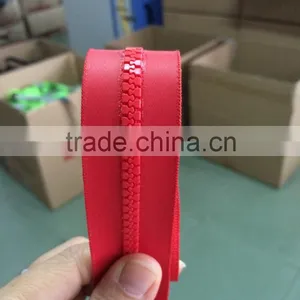 2015 7# Plastic Custom Color Zipper Open End With Top Stop Auto Slider thumbnail-2