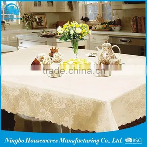 2016 Hot Selling Custom Oval Christmas Tablecloths thumbnail-1
