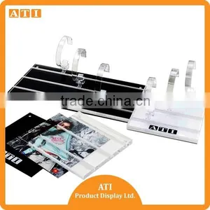 ATI OEM Qrade White and Black Bendiong Type Acrylic Watch Display Stand thumbnail-3