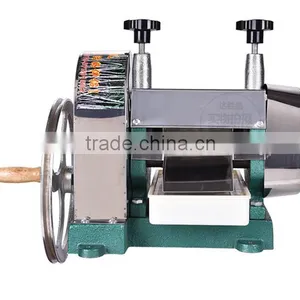 Hand Shaking Sugarcane Machine Manual Commercial Sugarcane Juicer thumbnail-5