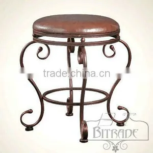 Metal Round Chair thumbnail-1