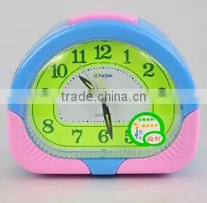 Decoration Desk Clock thumbnail-3