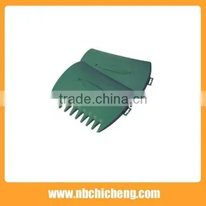 Plastic Garden Leaf Scoop 2 Pack With Handle Lawn Claws Leaf Scoops thumbnail-1