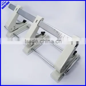 2014 High Quality Adjustable 3 Hole Punch thumbnail-1