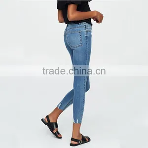 Wholesale Ladies Capri Jeans Ladies Tight Jeans Fashion Woman Apparel thumbnail-3