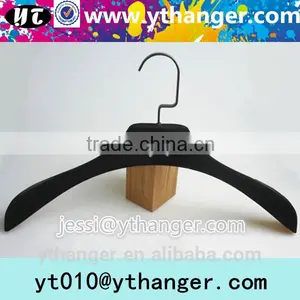 YY0491high Quality Custom Logo Men Suit Velvet Hanger With Bar Supplier's Choice thumbnail-5