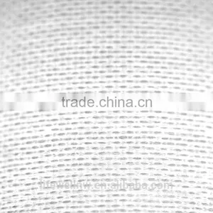 White, Solid Colors of Spunlace Nonwoven Fabric thumbnail-4
