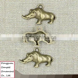 Wholesale Euramerican Style Zinc Alloy Jewelry Diy Wildlife Rhino Pendant thumbnail-2