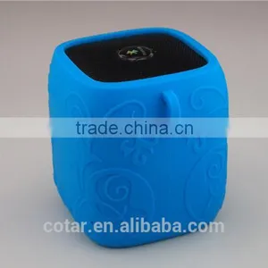 2015 New Portable Mini Waterproof Bluetooth Speaker With fm Radio,aux Line In,handsfree Call,TF Card Slot thumbnail-3