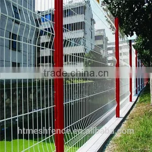 2014 Hot Selling New Discount Factory Direct Sold Unti-rust High Quality Cheap Welded Wire Fence Panels(made in China) thumbnail-1