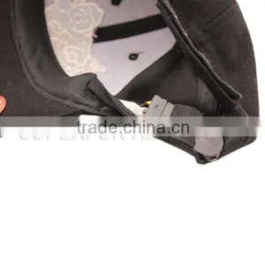 Factory Supply Customized Logo LED Light Baseball Cap thumbnail-6